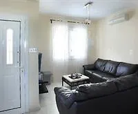 Elessa Villa *